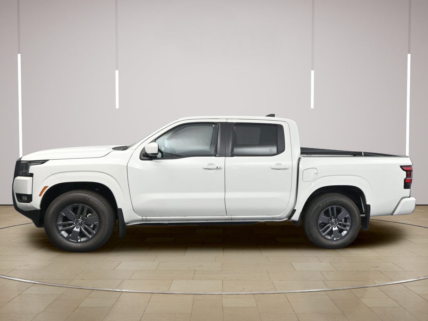 Certified 2025 Nissan Frontier SV w/ SV Convenience Package RWD image 4