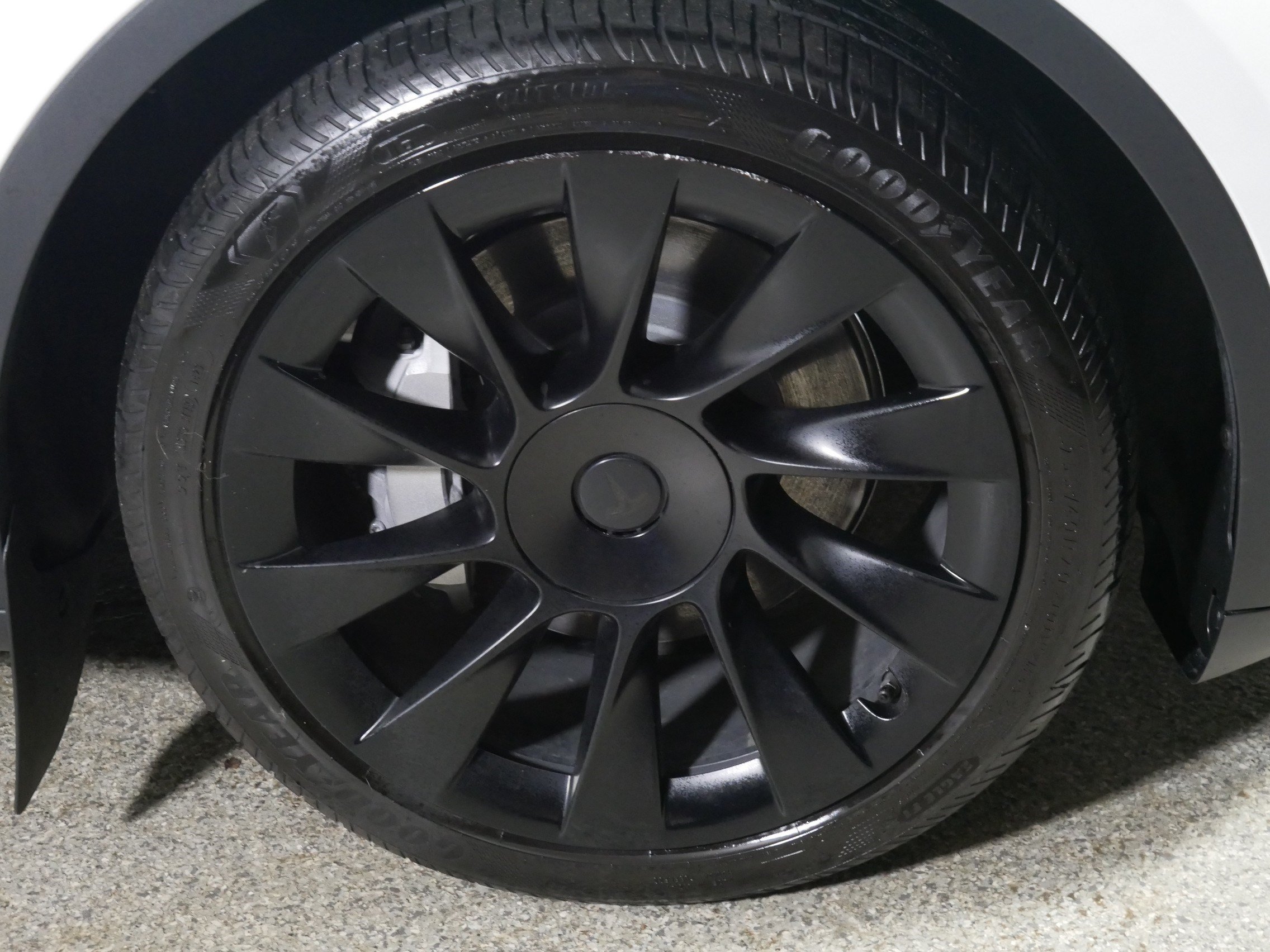 Used 2023 Tesla Model Y Long Range AWD/4WD image 15