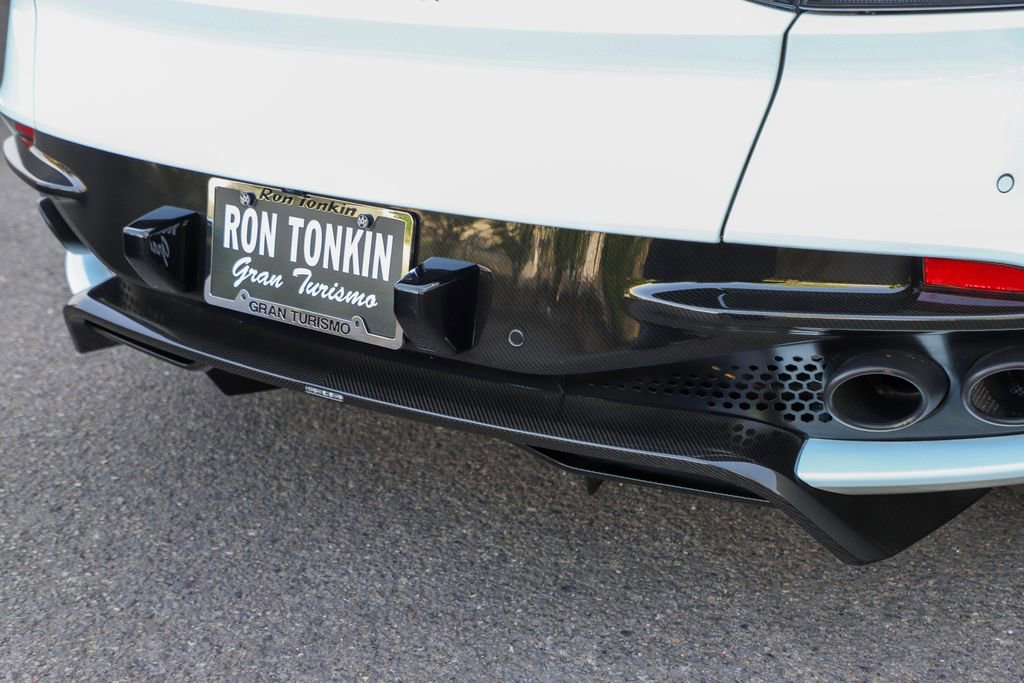 Used 2019 Aston Martin DBS Superleggera RWD image 21