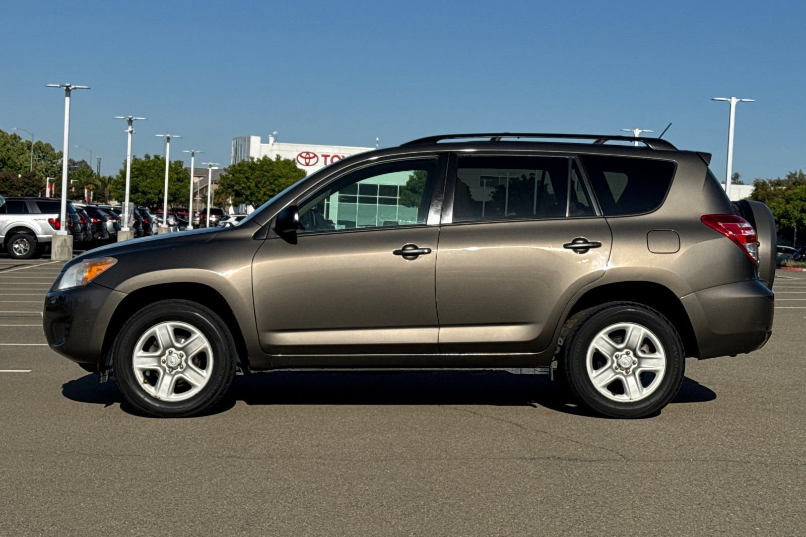 Used 2010 Toyota RAV4 4WD image 7
