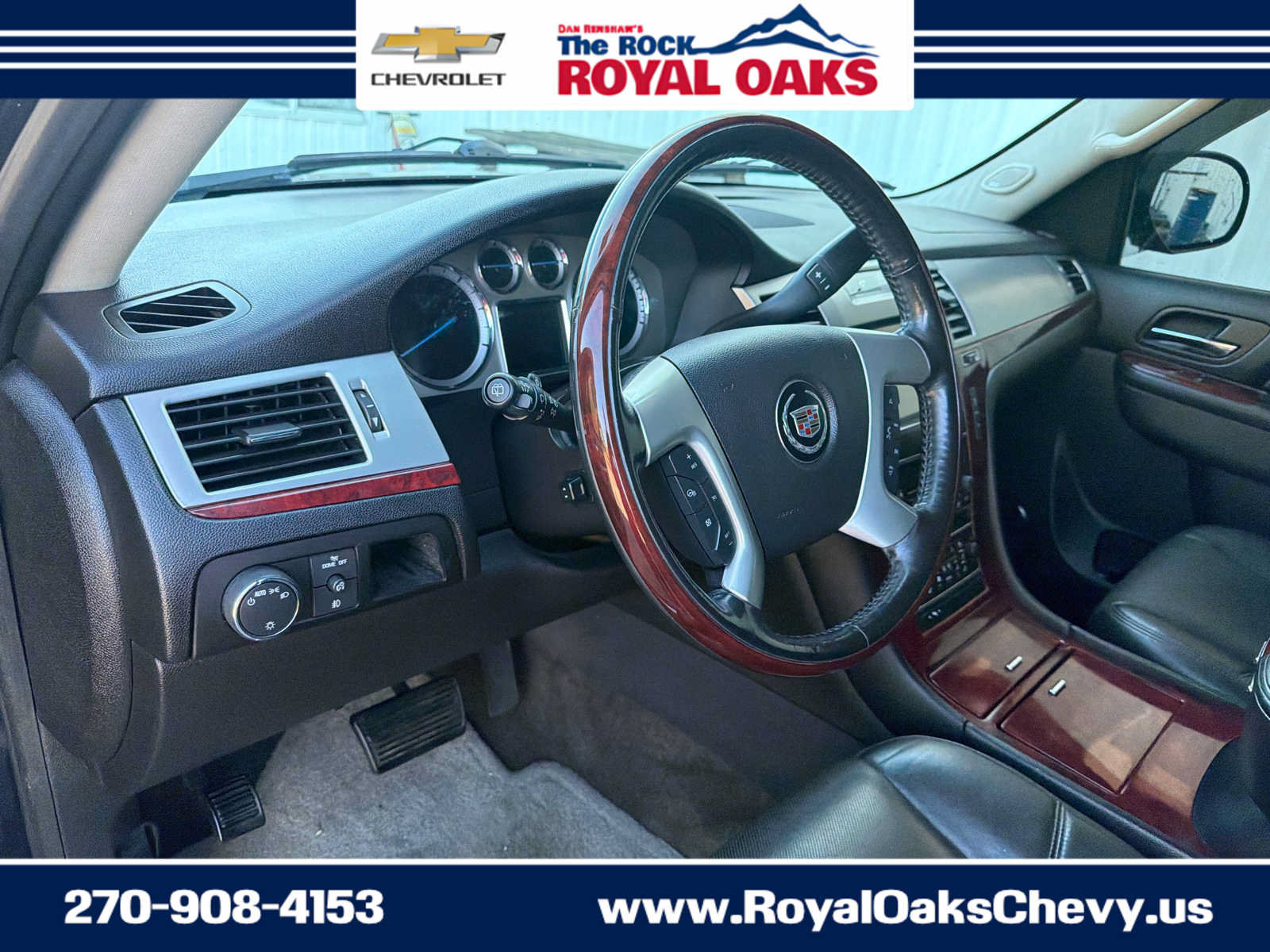 Used 2012 Cadillac Escalade Luxury AWD/4WD image 27