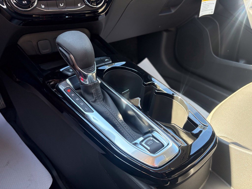 New 2026 Chevrolet Trax ACTIV w/ Sunroof Package FWD image 25
