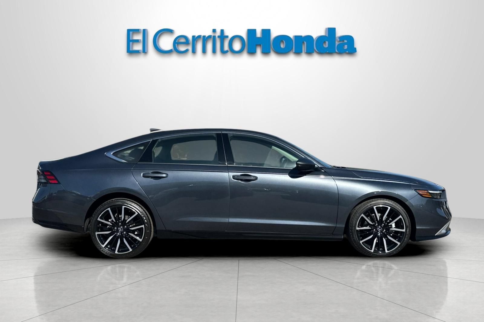 New 2026 Honda Accord Touring image 2