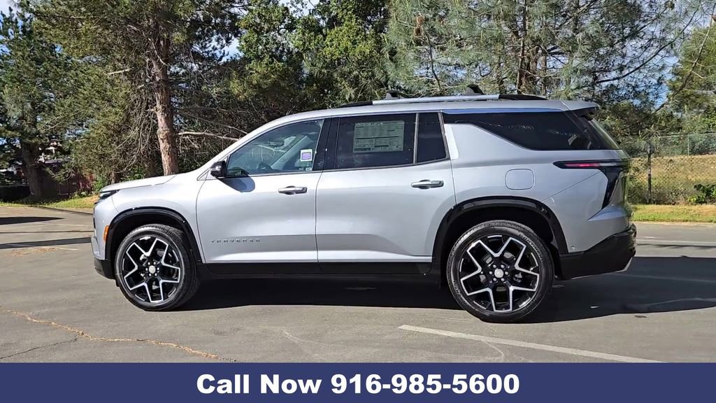 New 2026 Chevrolet Traverse High Country w/ LPO, Floor Liner Package image 8