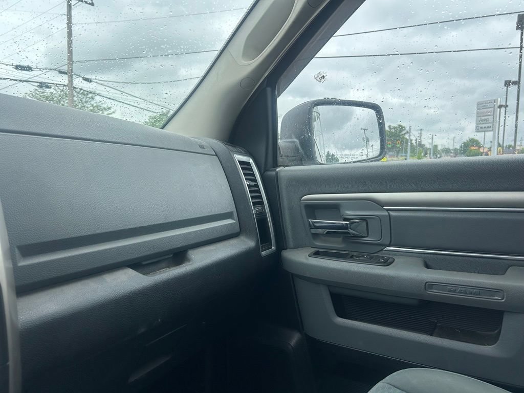 Used 2014 RAM 1500 Classic SLT RWD image 22