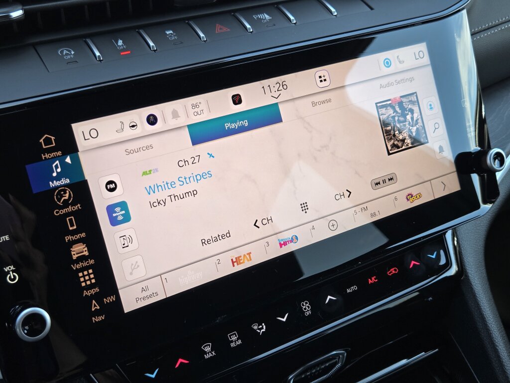New 2026 Jeep Grand Cherokee L Altitude AWD/4WD image 21
