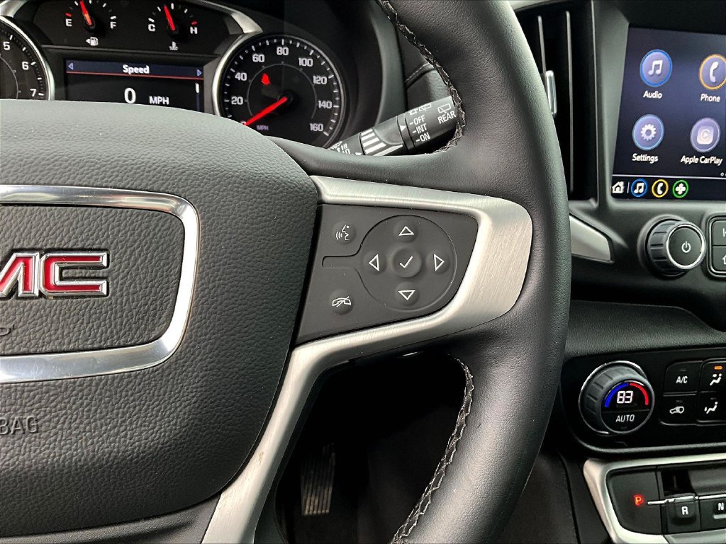 Used 2023 GMC Terrain SLT AWD/4WD image 17