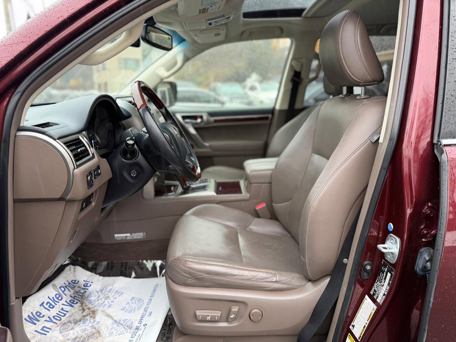 Used 2014 Lexus GX 460 Luxury w/ Driver Support Package image 16