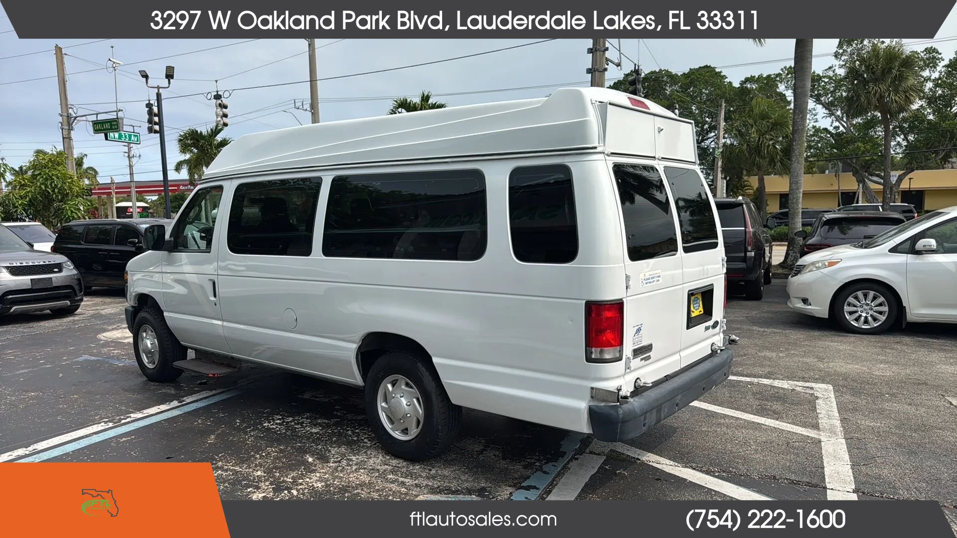 Used 2013 Ford E-250 and Econoline 250 Extended w/ PWR Group RWD image 10