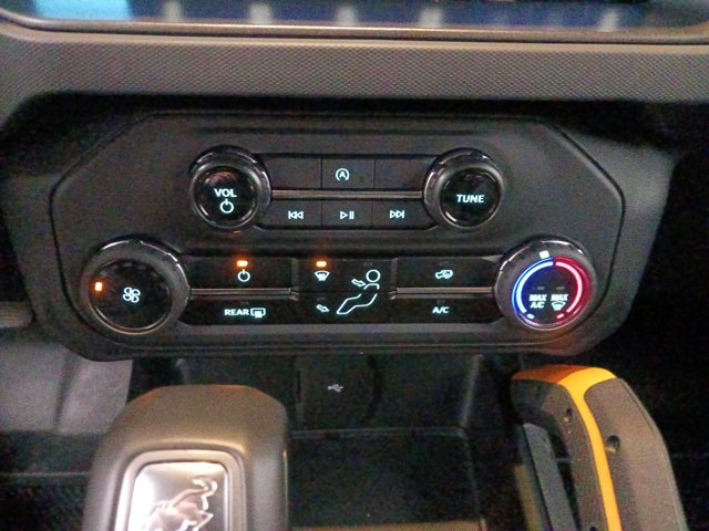 Used 2024 Ford Bronco Badlands image 23