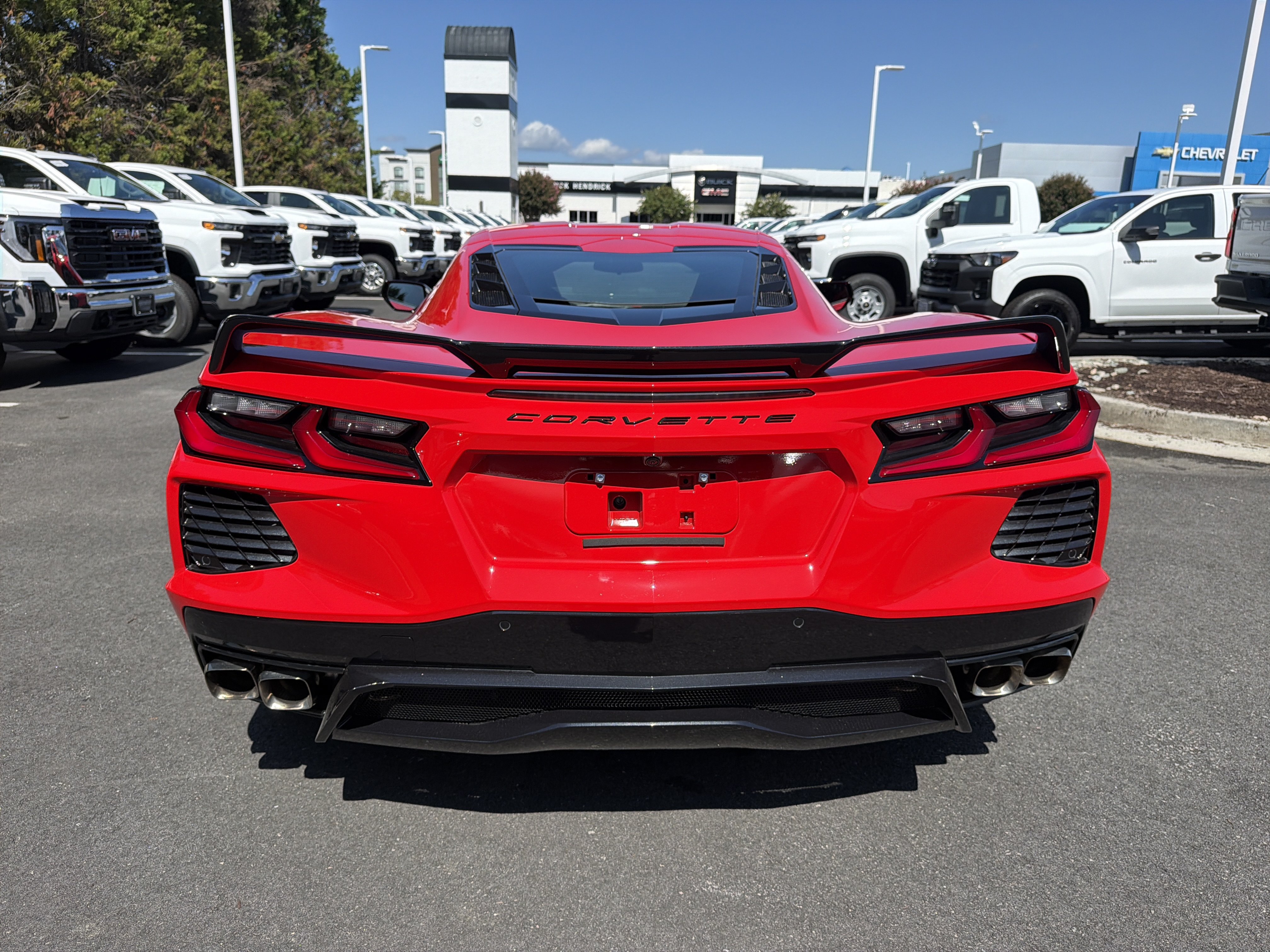 Used 2022 Chevrolet Corvette Stingray Coupe w/ Z51 Performance Package RWD image 9