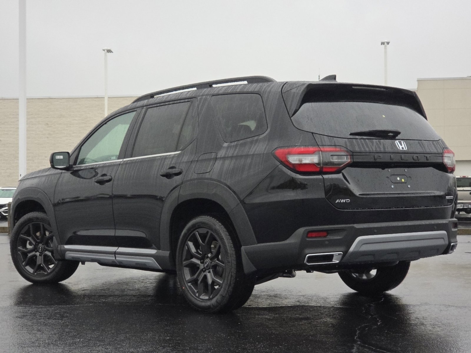 New 2025 Honda Pilot Touring image 17