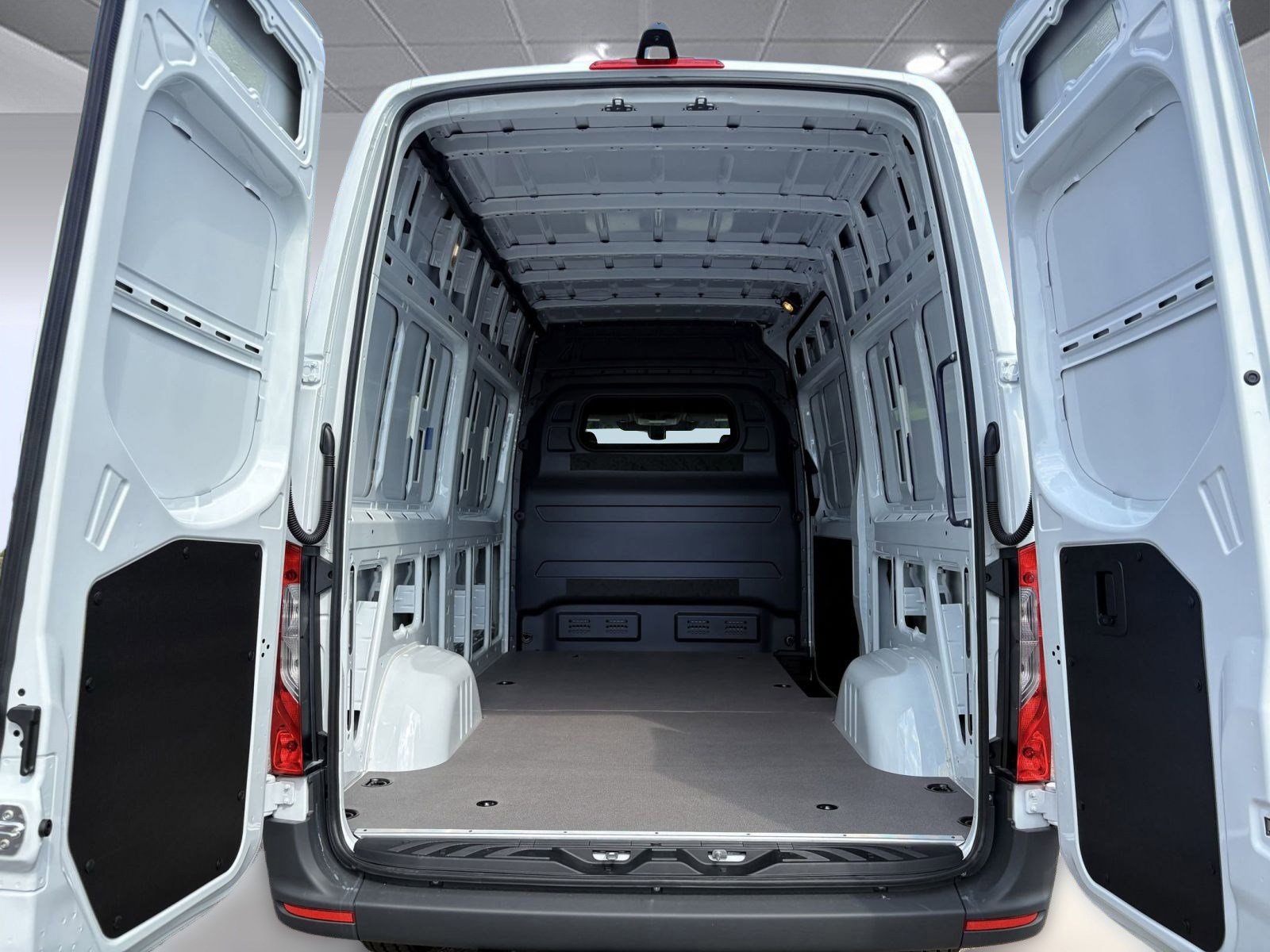New 2025 Mercedes-Benz Sprinter 2500 image 26