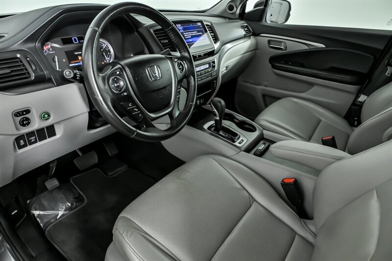 Used 2018 Honda Ridgeline RTL-T image 14