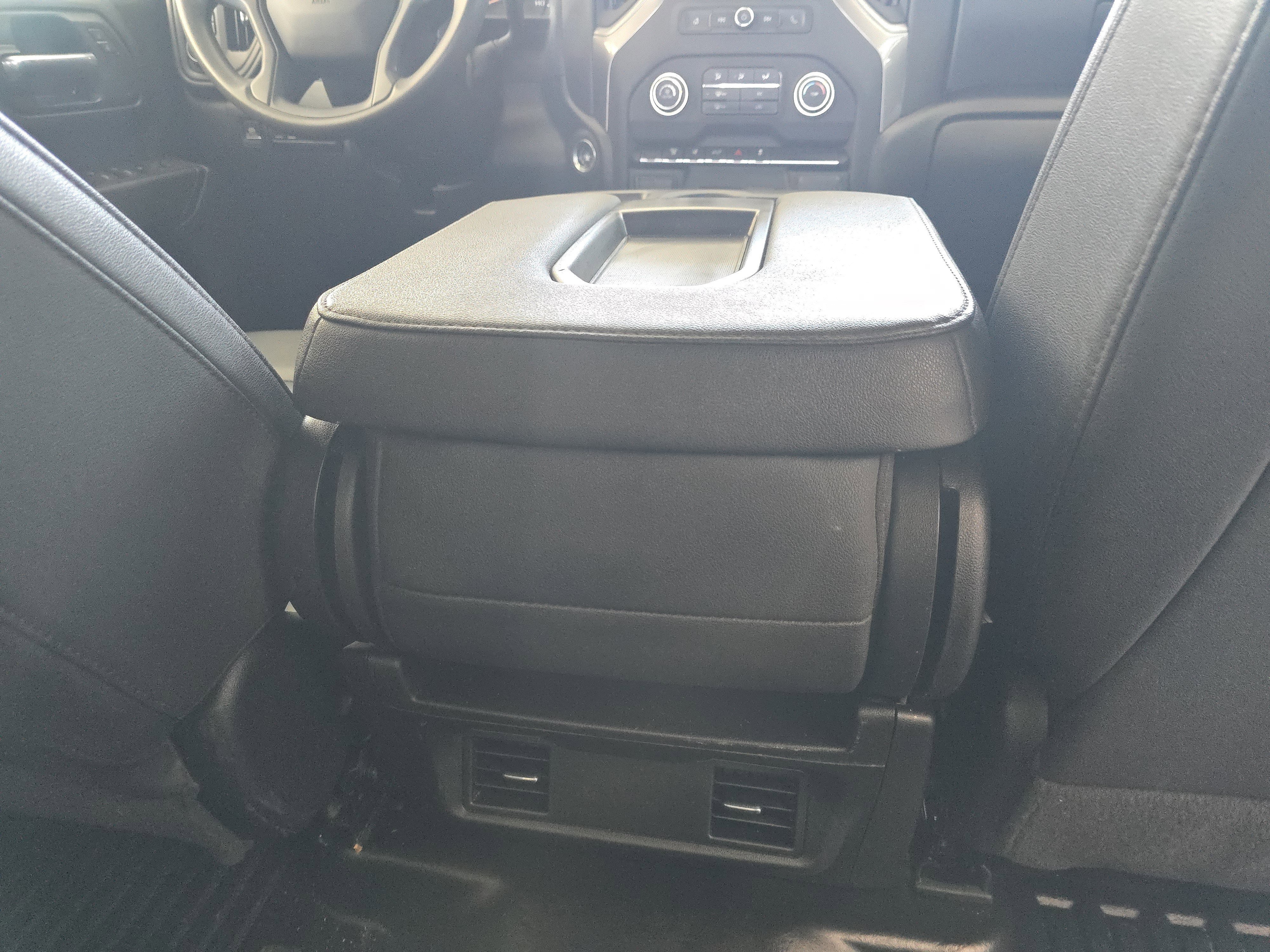 Used 2024 Chevrolet Silverado 3500 W/T image 28