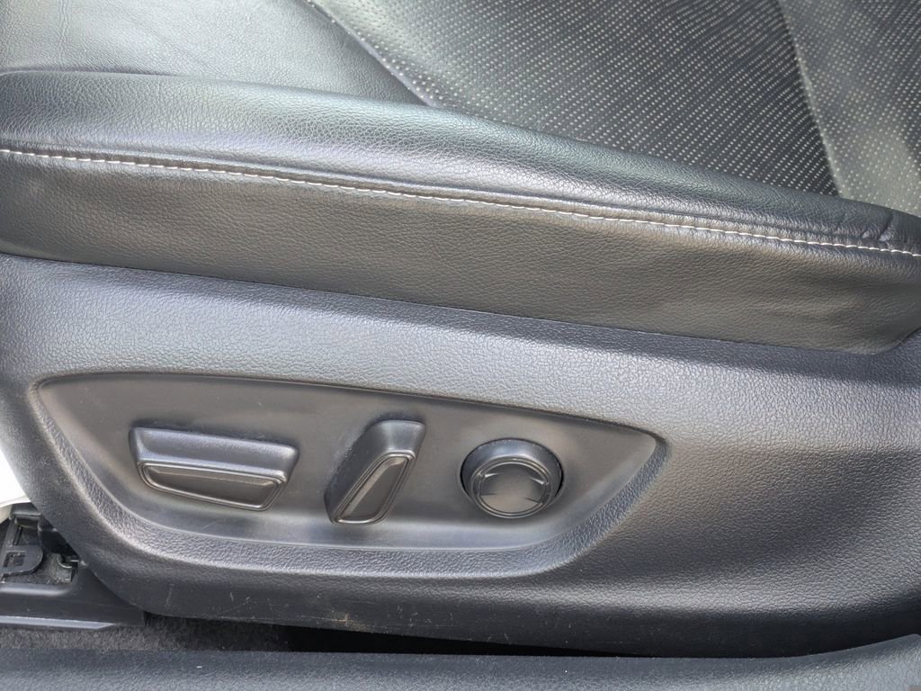 Used 2023 Toyota Camry XSE FWD image 21