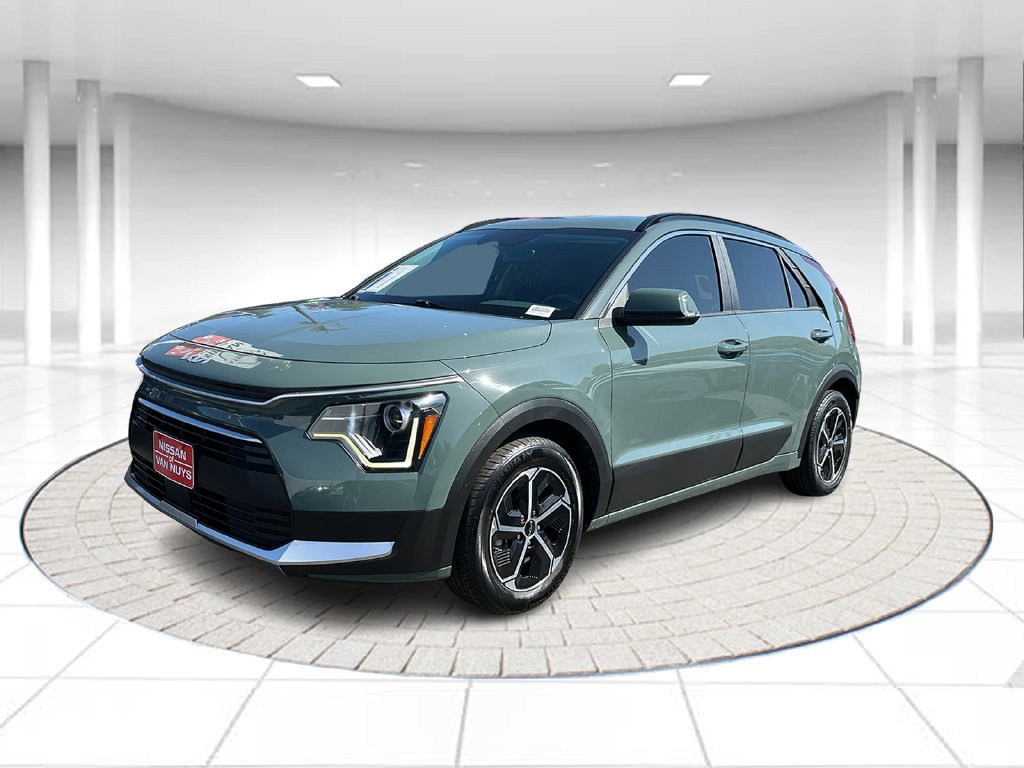 Used 2024 Kia Niro EX FWD image 1