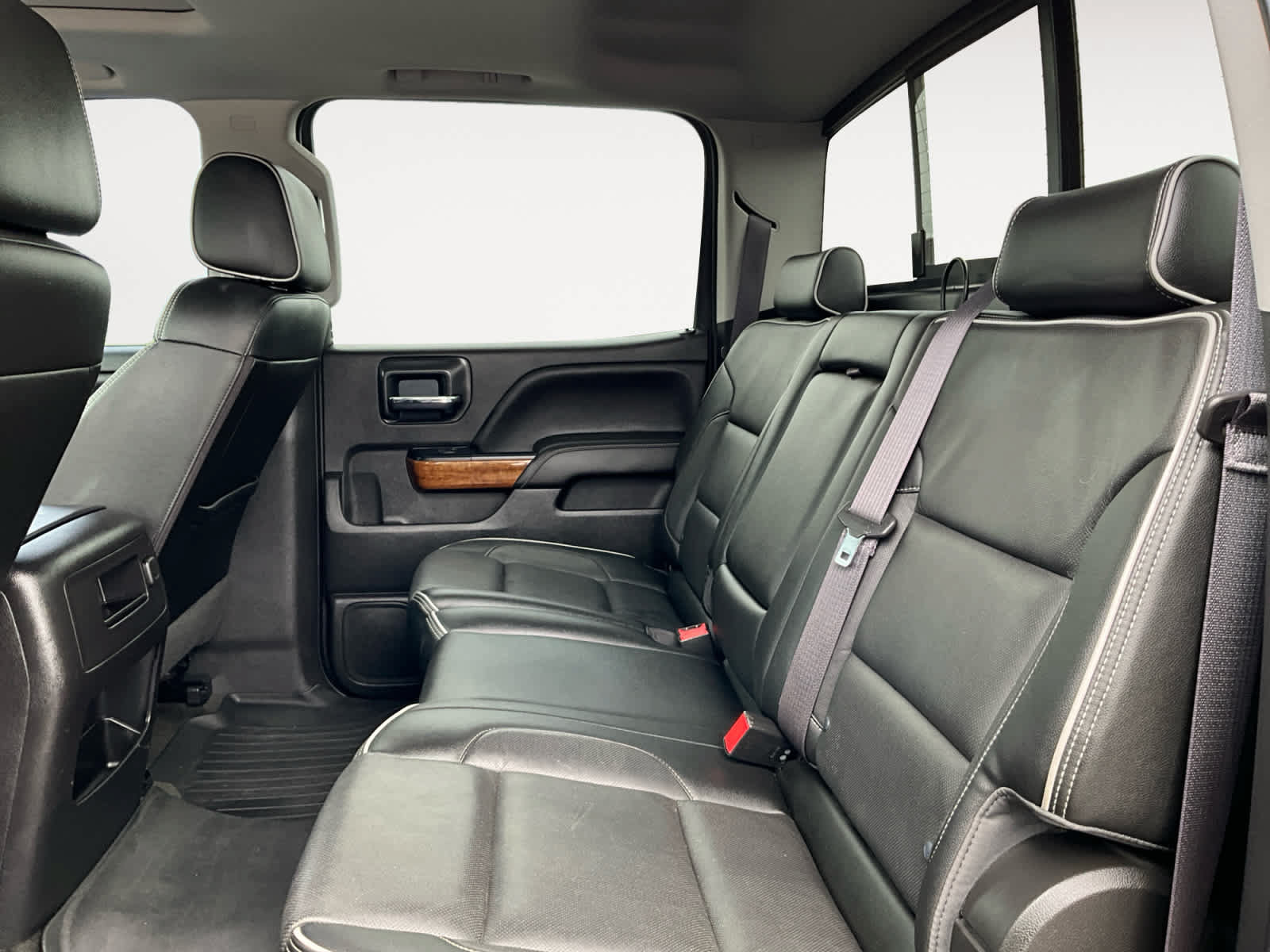 Used 2017 Chevrolet Silverado 1500 High Country AWD/4WD image 13