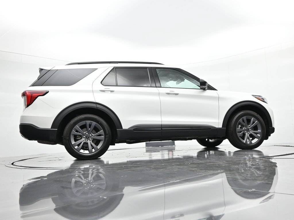 New 2026 Ford Explorer Active w/ Active Comfort Package AWD/4WD image 29
