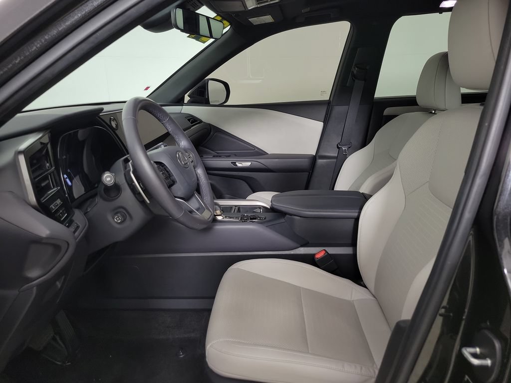 Used 2024 Lexus TX 350 FWD w/ Captains Chair Package image 19