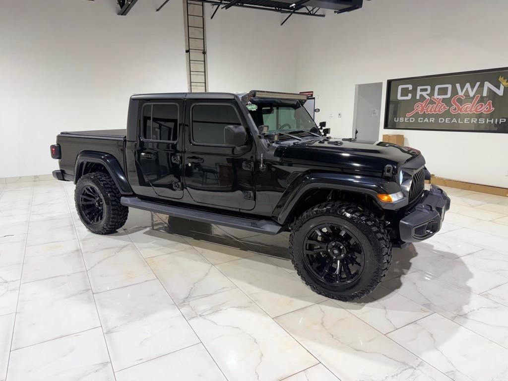 Used 2020 Jeep Gladiator Overland w/ Popular Equipment Package AWD/4WD image 3