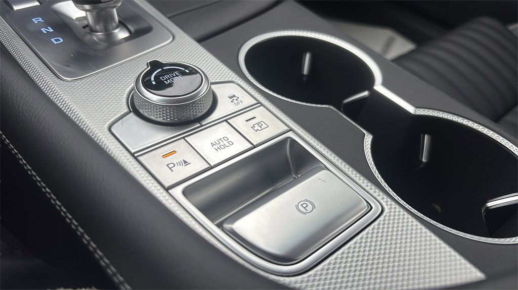 New 2026 Genesis G70 2.5T Prestige image 30