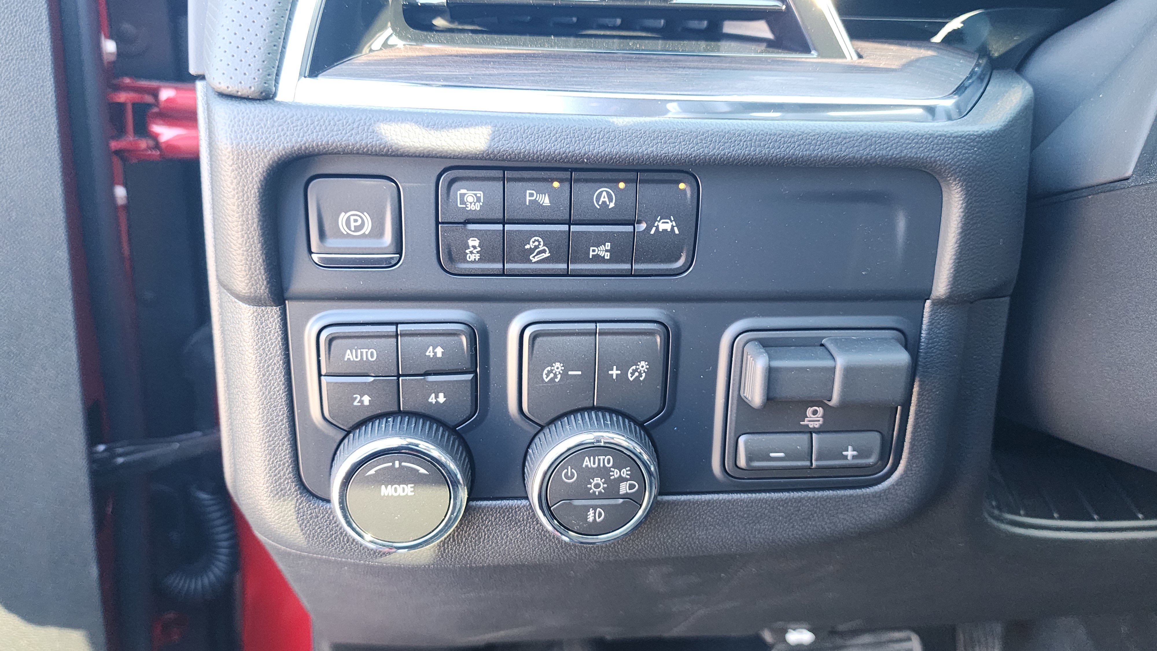 New 2026 Chevrolet Tahoe Premier image 14