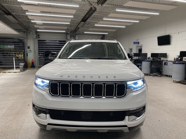 Used 2024 Jeep Wagoneer Series II image 2