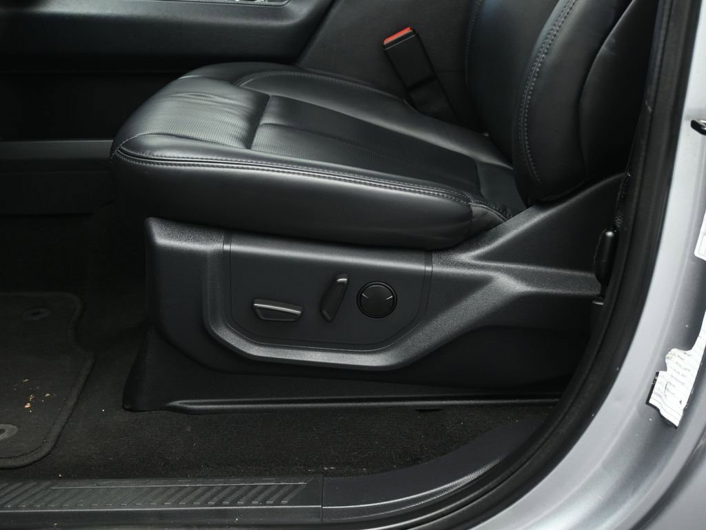 Certified 2024 Ford Expedition Max XLT image 11