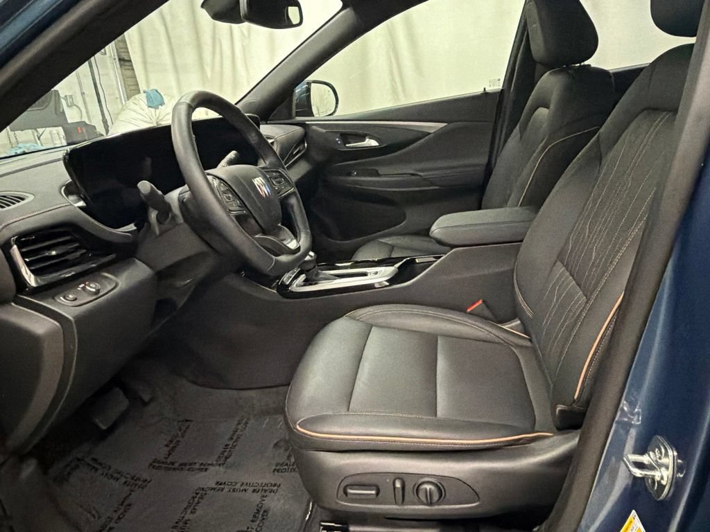 Used 2025 Buick Envista Avenir FWD image 13