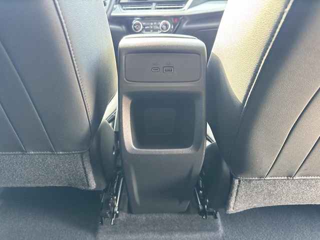 Used 2025 Chevrolet Trax LT w/ LT Convenience Package FWD image 25
