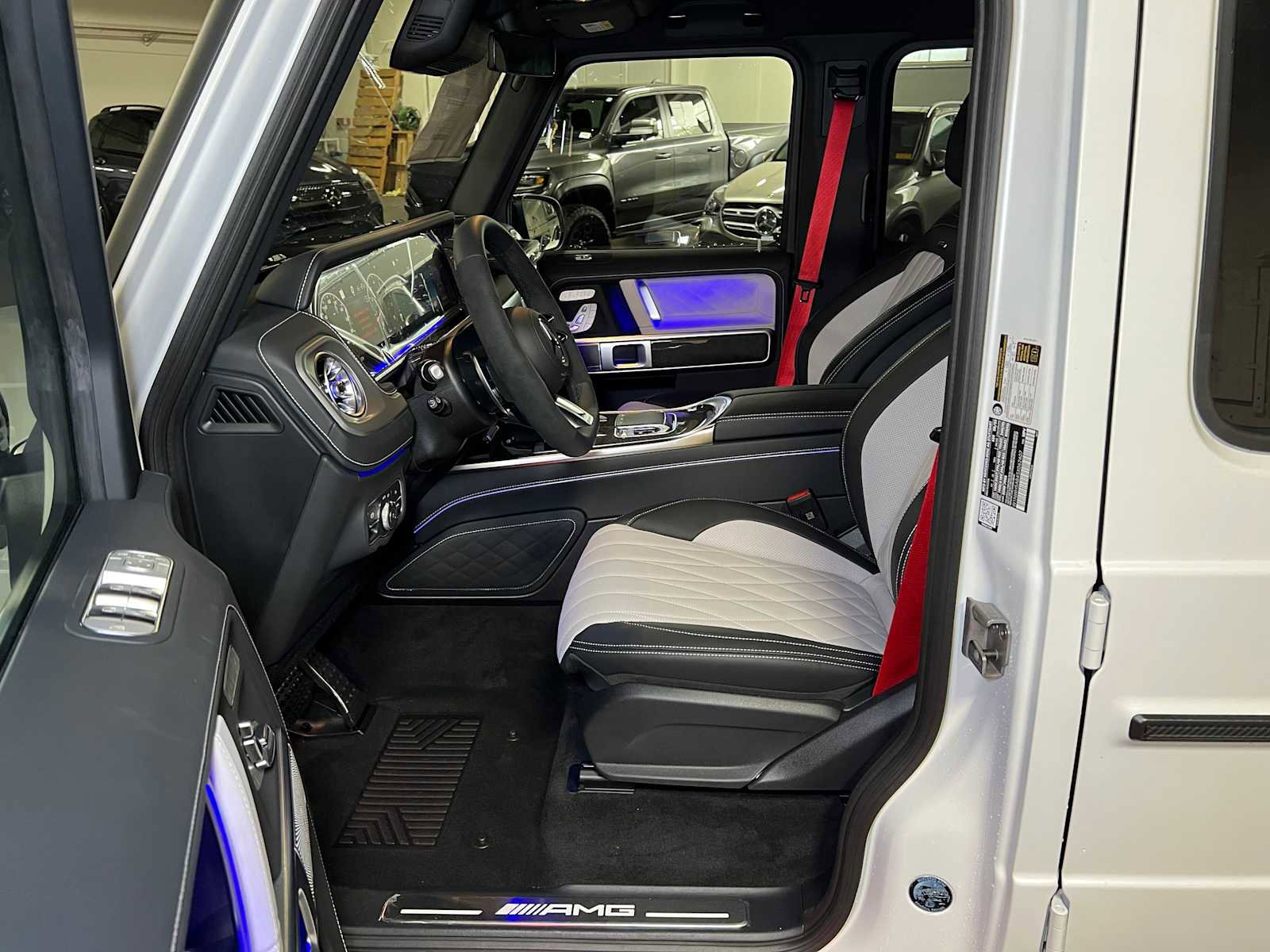 New 2025 Mercedes-Benz G 63 AMG 4MATIC image 26