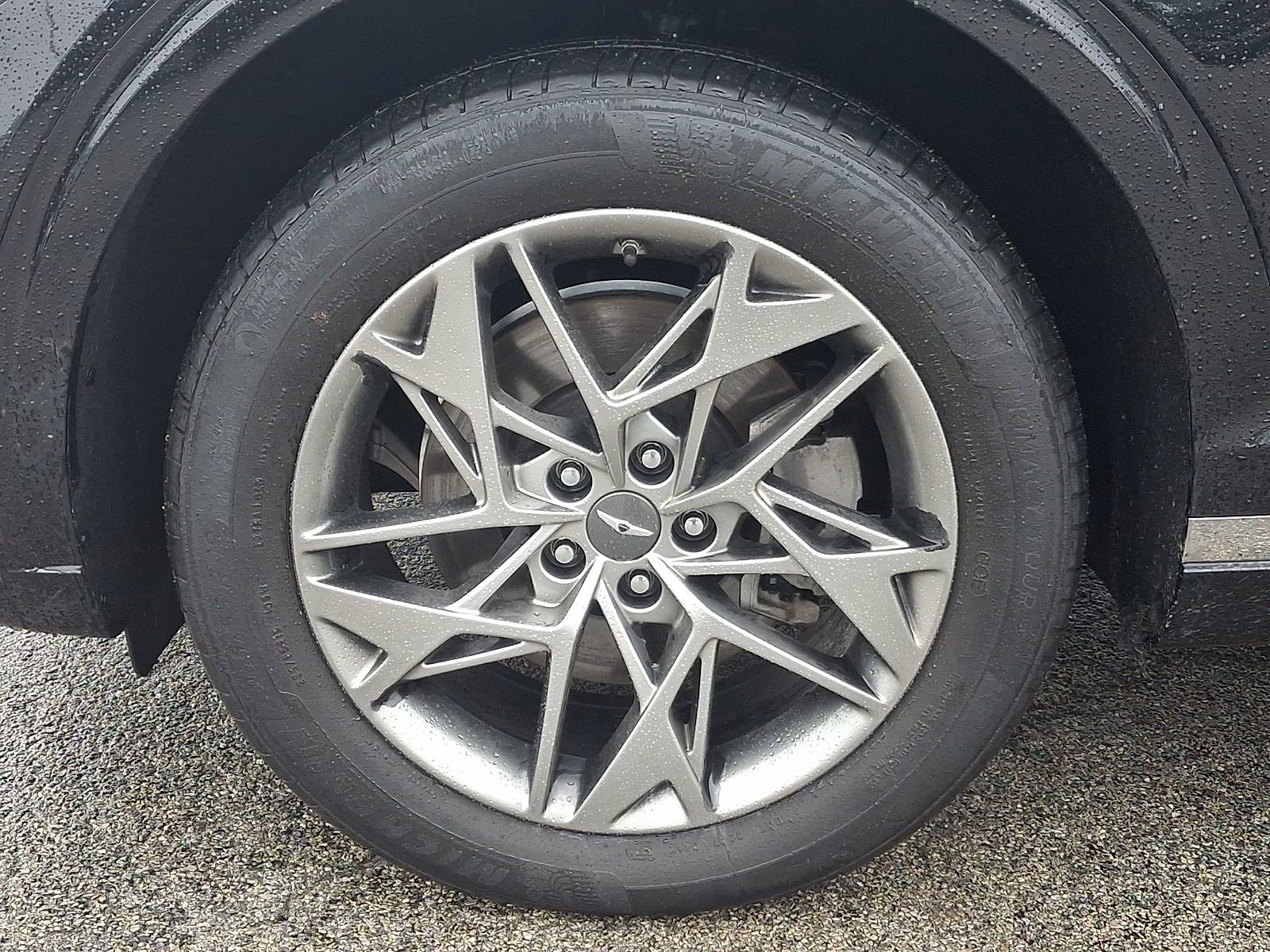 Used 2022 Genesis GV70 2.5T w/ Advanced Package image 9