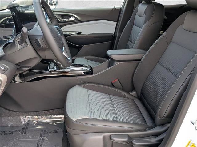 New 2026 Chevrolet Trax LT w/ Driver Confidence Package image 4