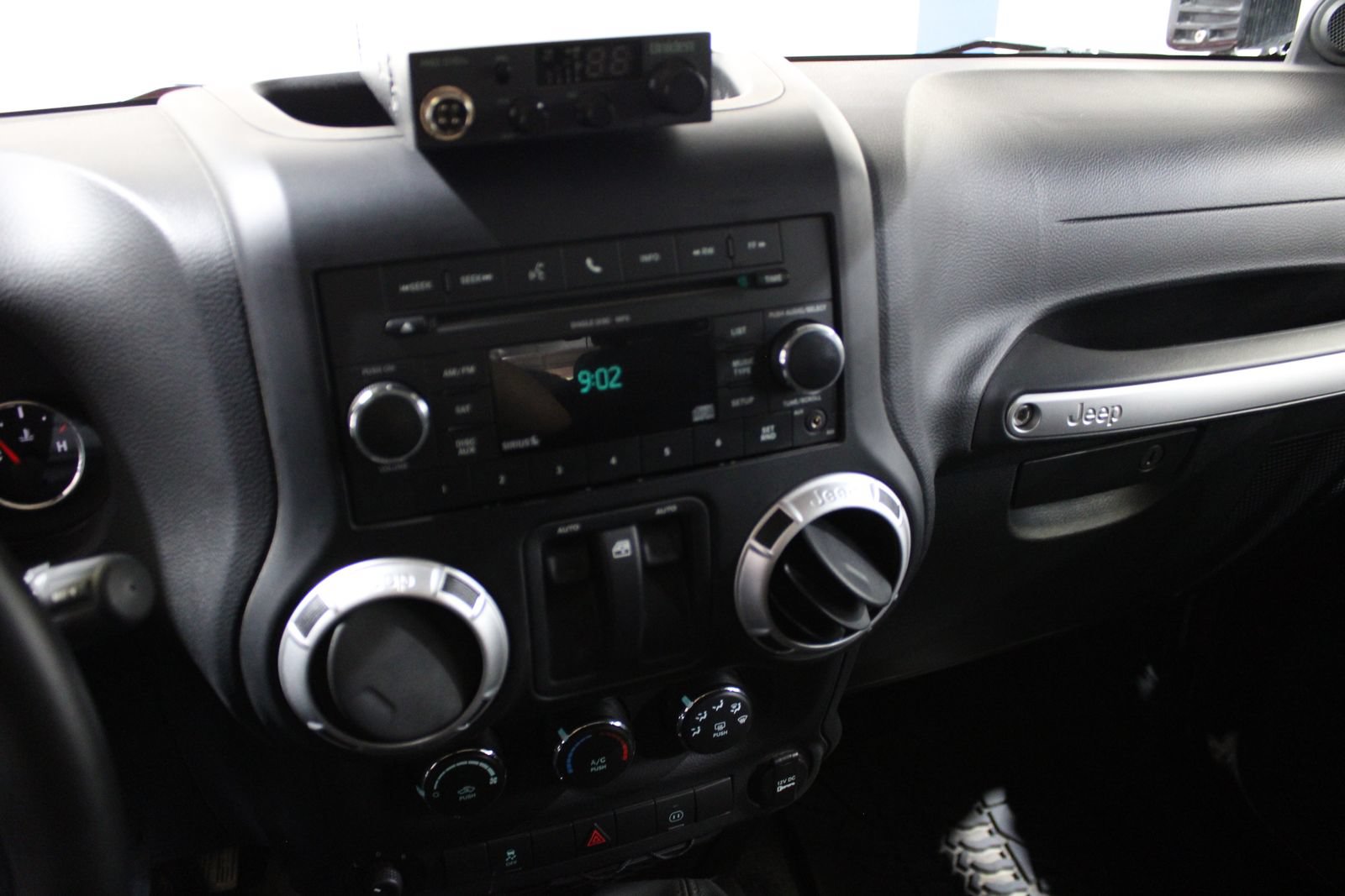 Used 2011 Jeep Wrangler Rubicon w/ Dual Top Group AWD/4WD image 25