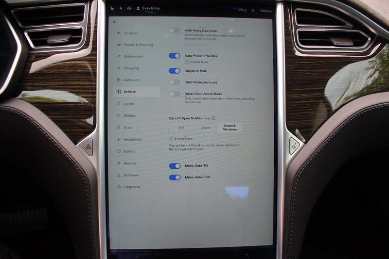 Used 2015 Tesla Model S 85D AWD/4WD image 10
