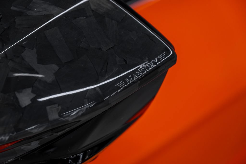 Used 2024 Lamborghini Revuelto AWD/4WD image 34