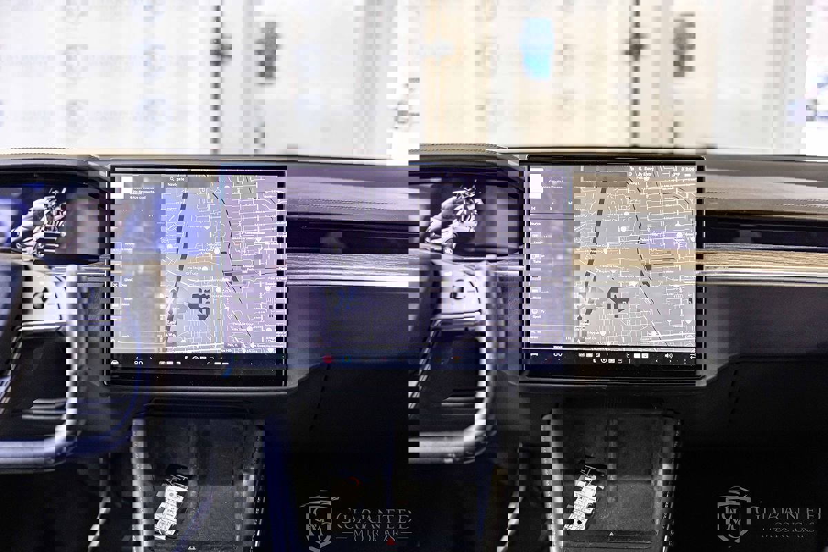 Used 2022 Tesla Model X image 33