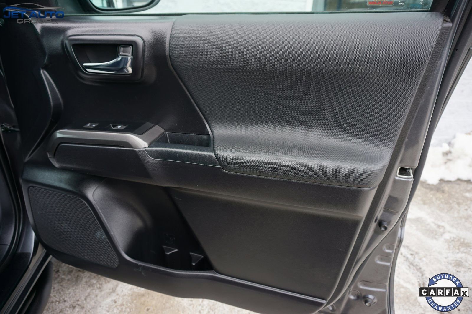 Used 2021 Toyota Tacoma TRD Off-Road w/ Technology Package image 21