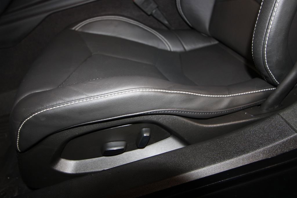 Used 2023 Chevrolet Corvette Stingray Coupe w/ 1LT image 9