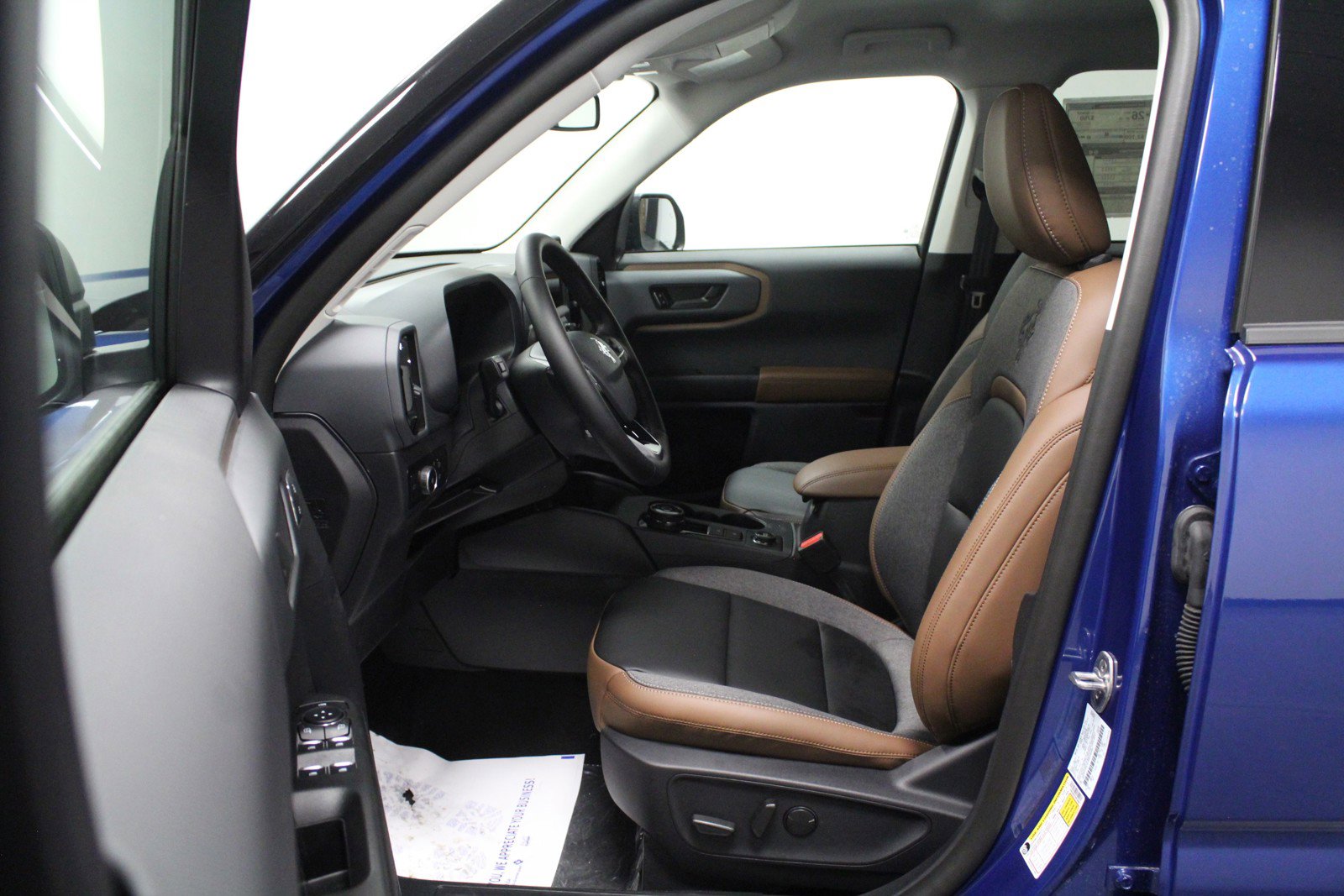 Used 2024 Ford Bronco Sport Outer Banks w/ Tech Package image 12