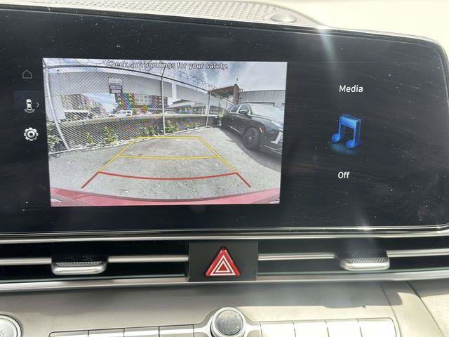 Certified 2024 Hyundai Elantra SEL FWD image 21