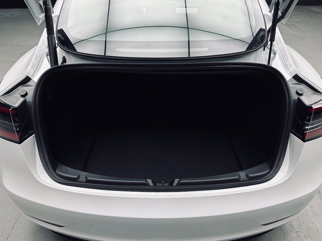 Used 2023 Tesla Model 3 Standard Range RWD image 37