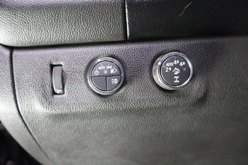 Used 2018 Chevrolet Colorado ZR2 w/ ZR2 Midnight Special Edition image 19