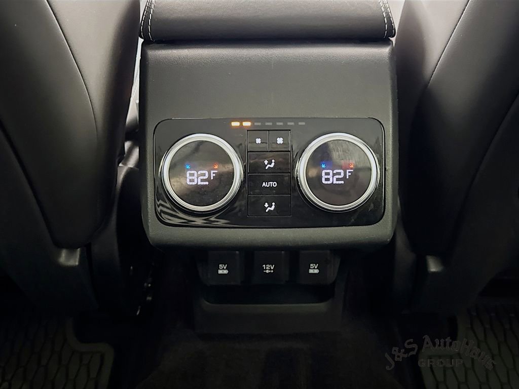 Used 2023 Jaguar I-PACE HSE image 31