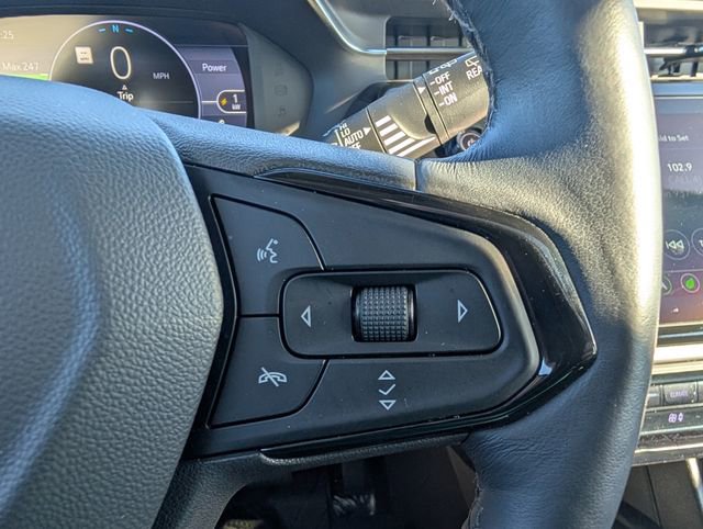 Used 2023 Chevrolet Bolt EUV Premier w/ Sun & Sound Package image 19