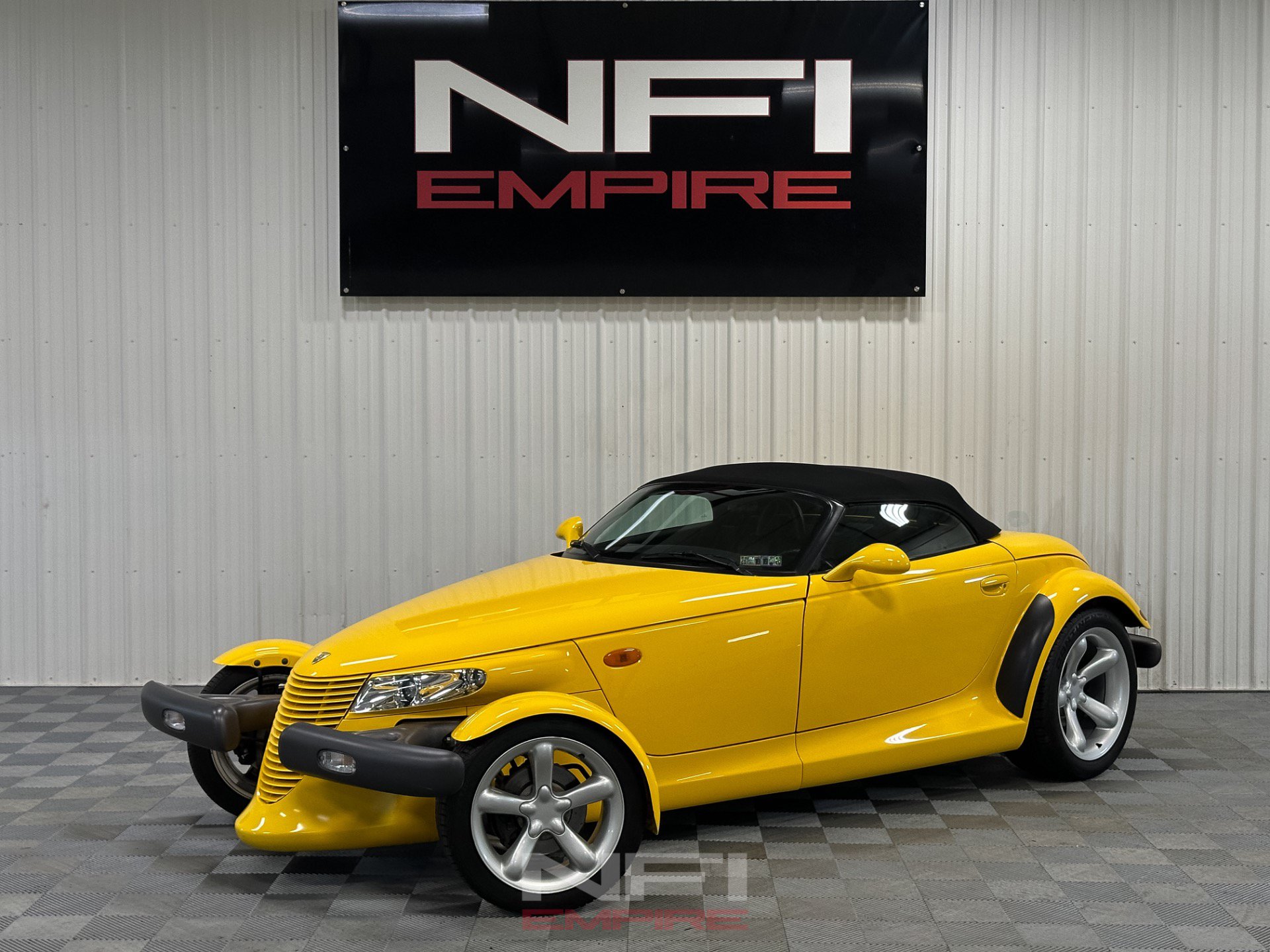 Used 1999 Plymouth Prowler RWD image 2
