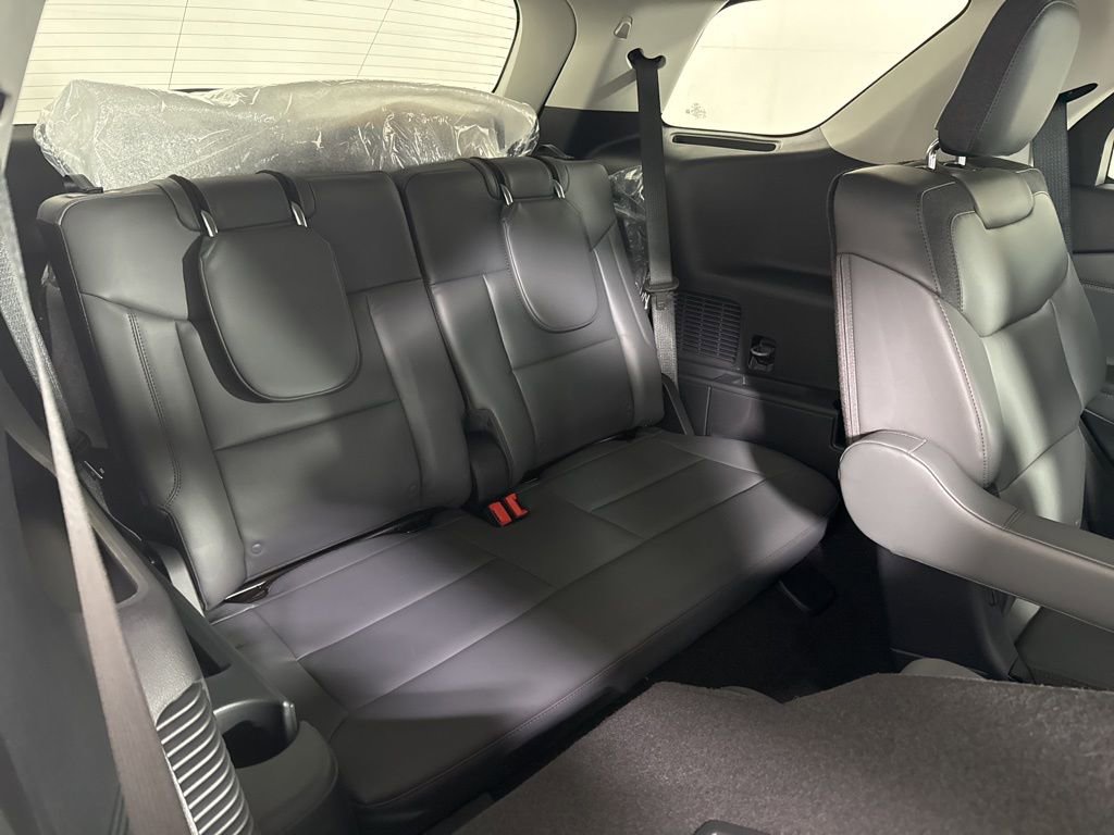 New 2026 Ford Explorer Active w/ Active Comfort Package image 17