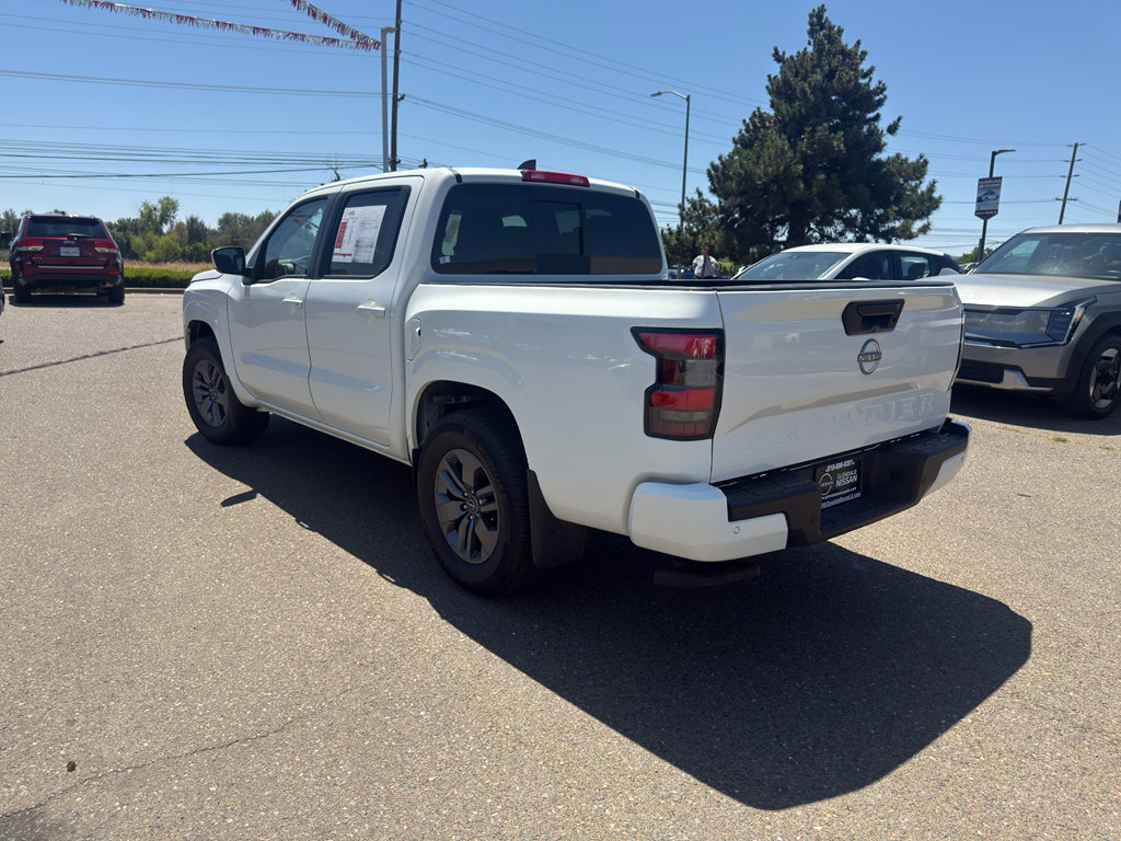 Certified 2025 Nissan Frontier SV RWD image 11