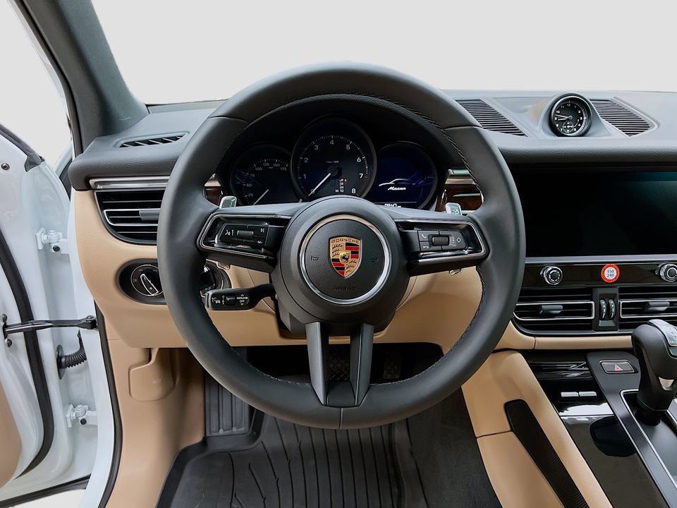 New 2026 Porsche Macan AWD/4WD image 12
